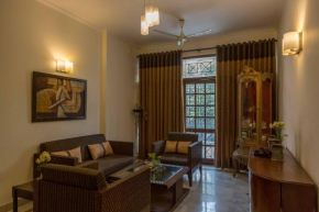 Room in BB - Hauz Khas 3 Rooms BnB